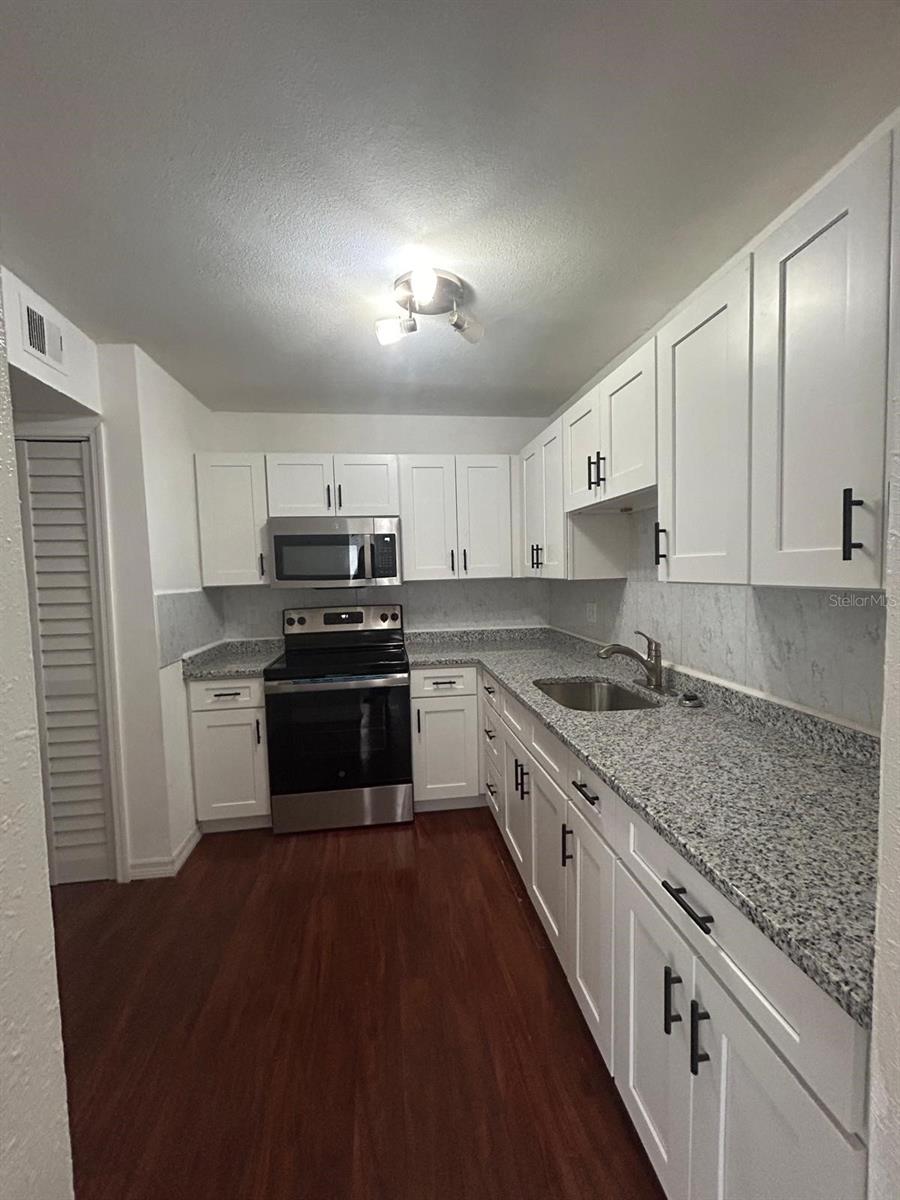 2351 HUNTINGTON GREEN CT #8, ORLANDO, FL, 32839