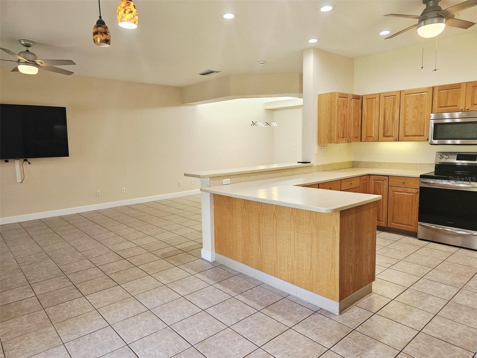 6251 VISTA VERDE DR W, ST PETERSBURG, FL, 33707