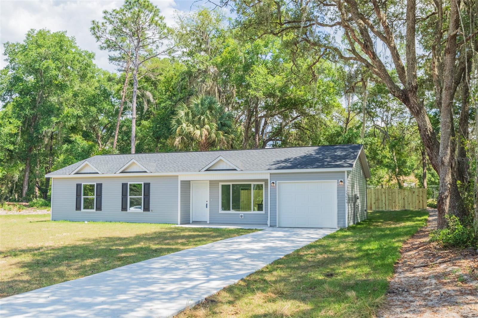13099 NE 7 LOOP, SILVER SPRINGS, FL, 34488