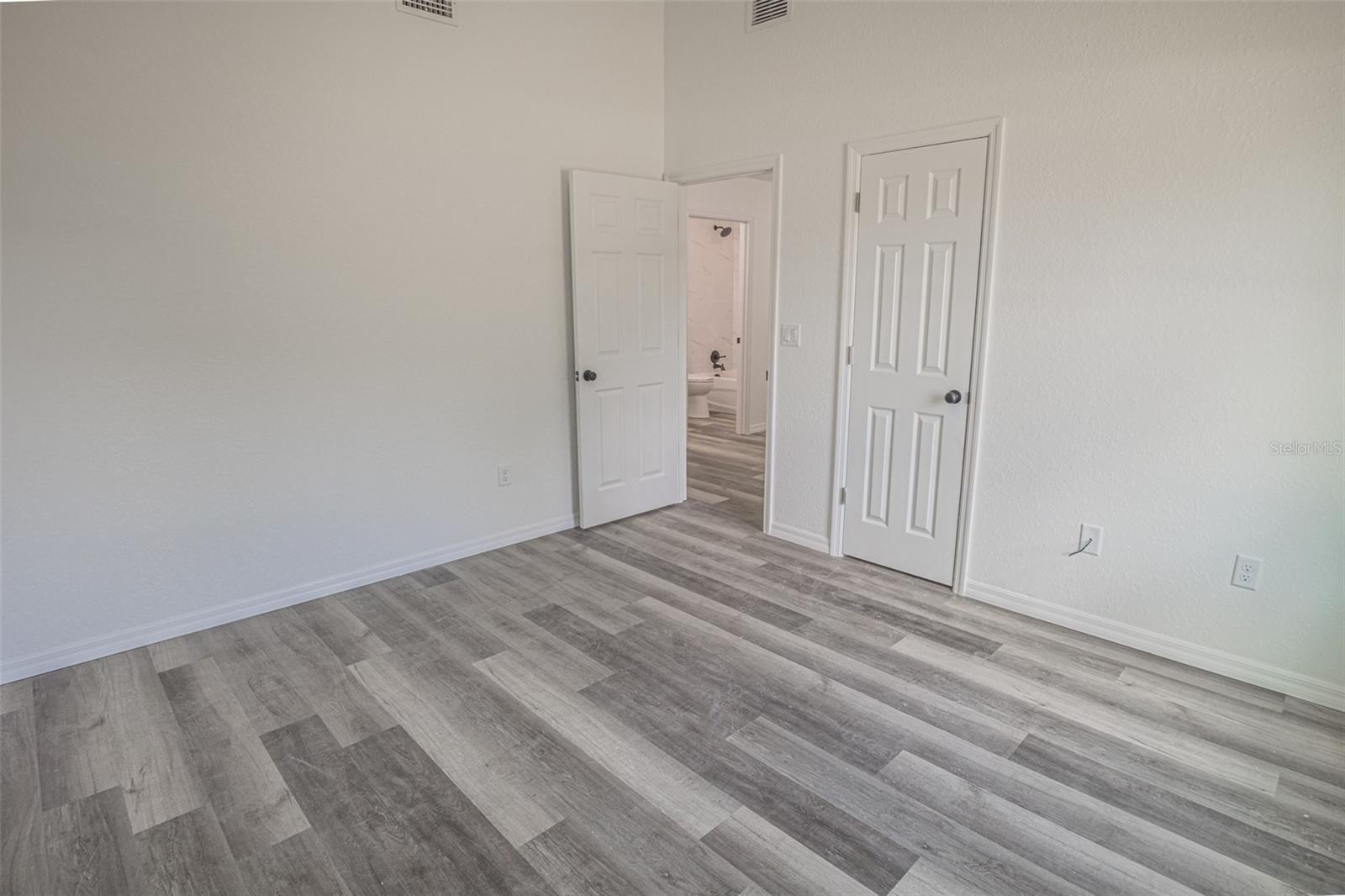 13099 NE 7 LOOP, SILVER SPRINGS, FL, 34488