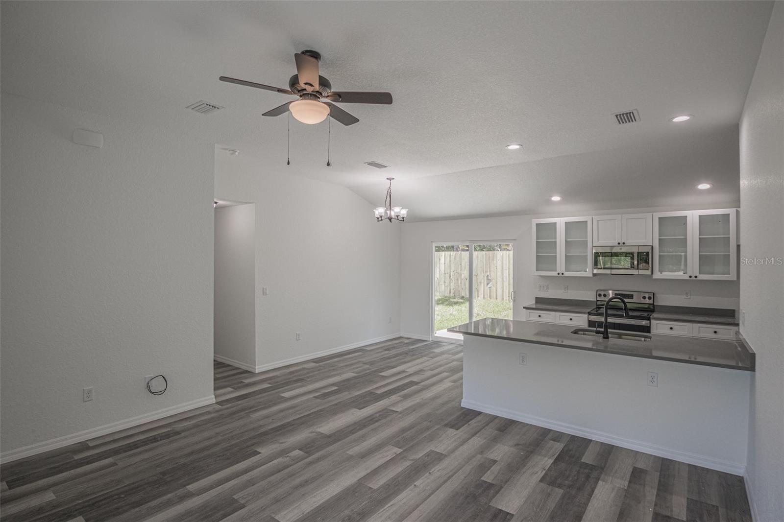13099 NE 7 LOOP, SILVER SPRINGS, FL, 34488