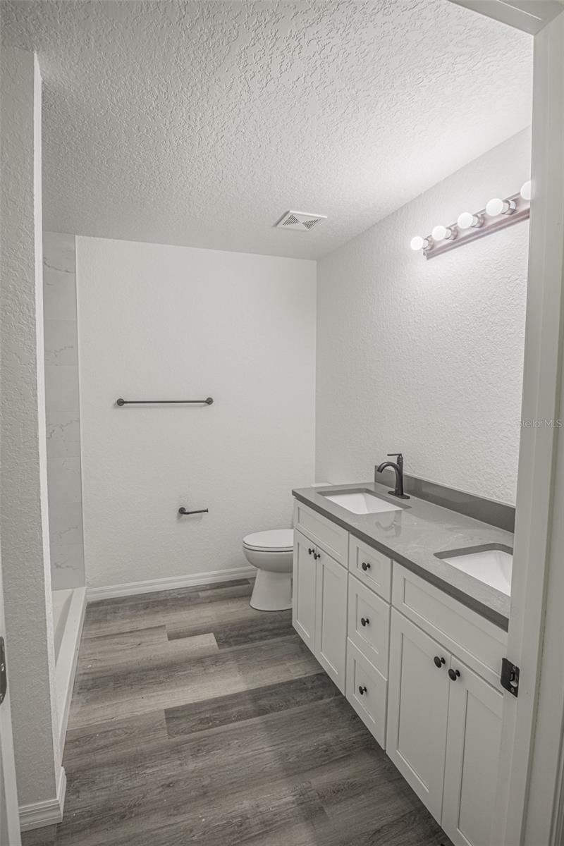 13099 NE 7 LOOP, SILVER SPRINGS, FL, 34488