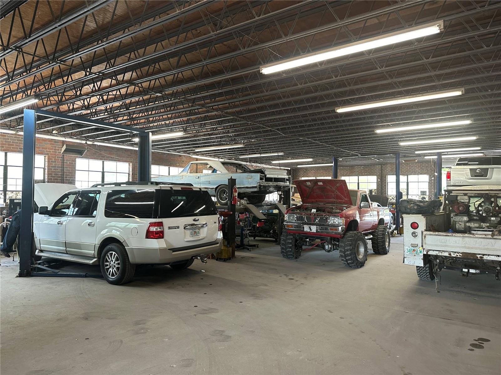 1100 N MARION AVE, LAKE CITY, FL, 32025