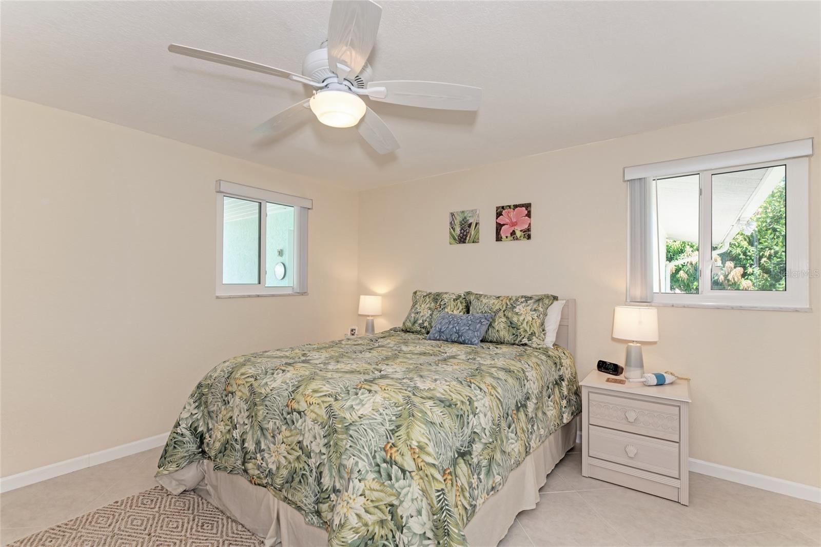 5577 CONTENTO DR, SARASOTA, FL, 34242