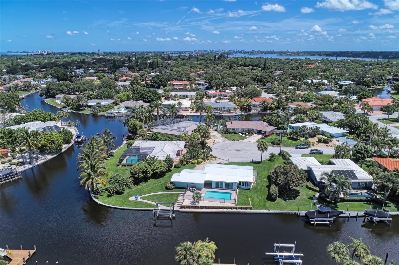 5577 CONTENTO DR, SARASOTA, FL, 34242