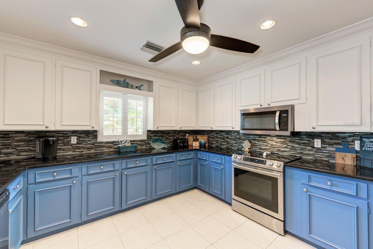 5024 HIGEL AVE, SARASOTA, FL, 34242