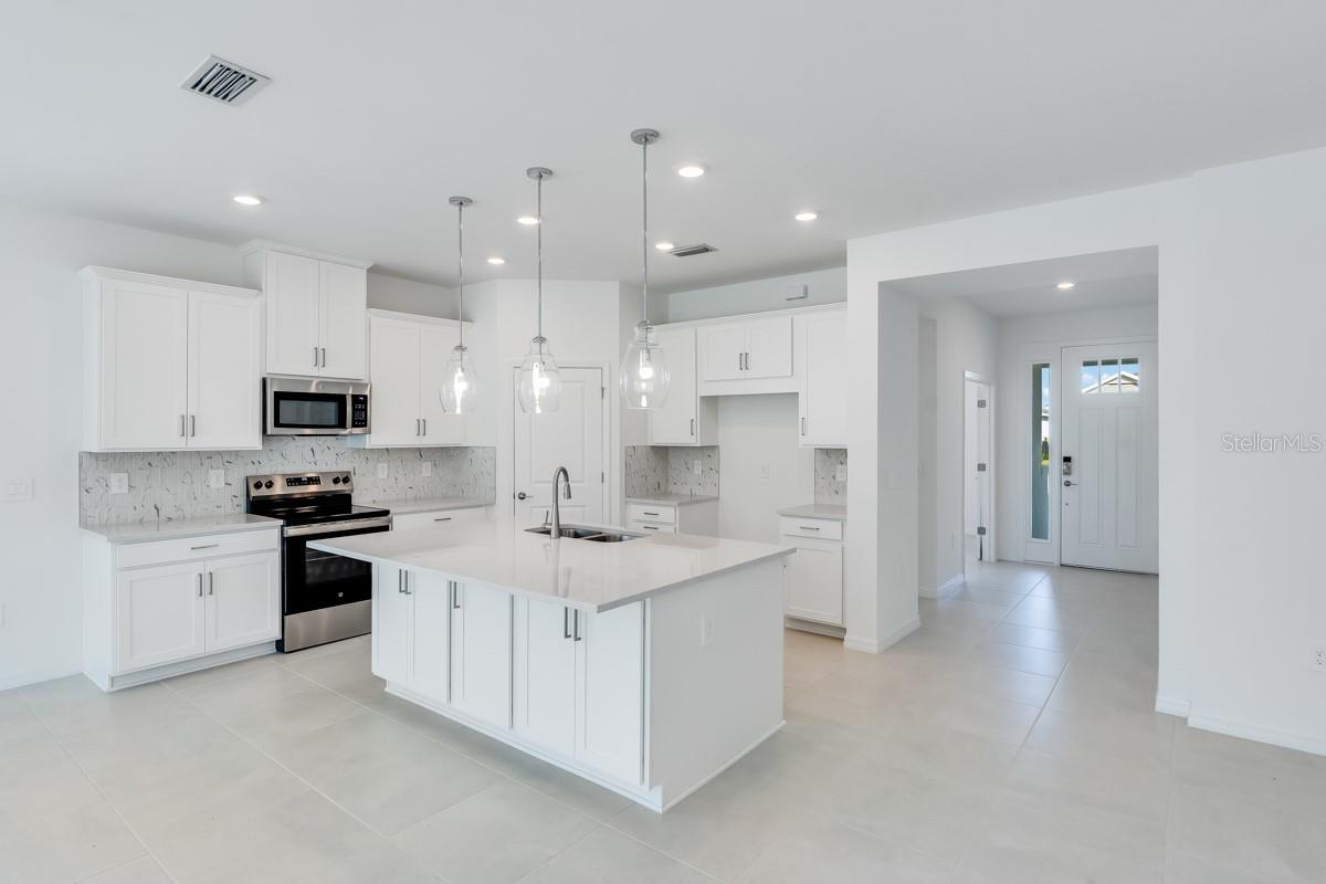 1580 LAUREL BROOK LN, PORT CHARLOTTE, FL, 33953