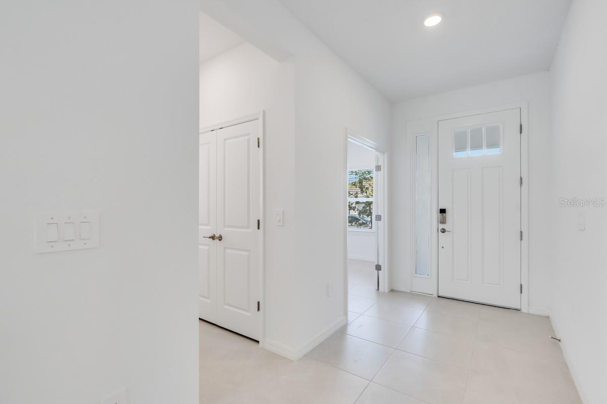 1580 LAUREL BROOK LN, PORT CHARLOTTE, FL, 33953