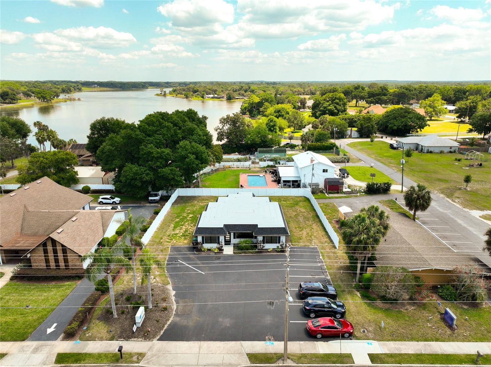 285 S CENTRAL AVE, UMATILLA, FL, 32784