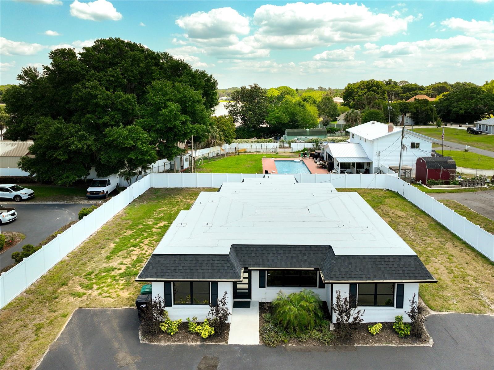 285 S CENTRAL AVE, UMATILLA, FL, 32784