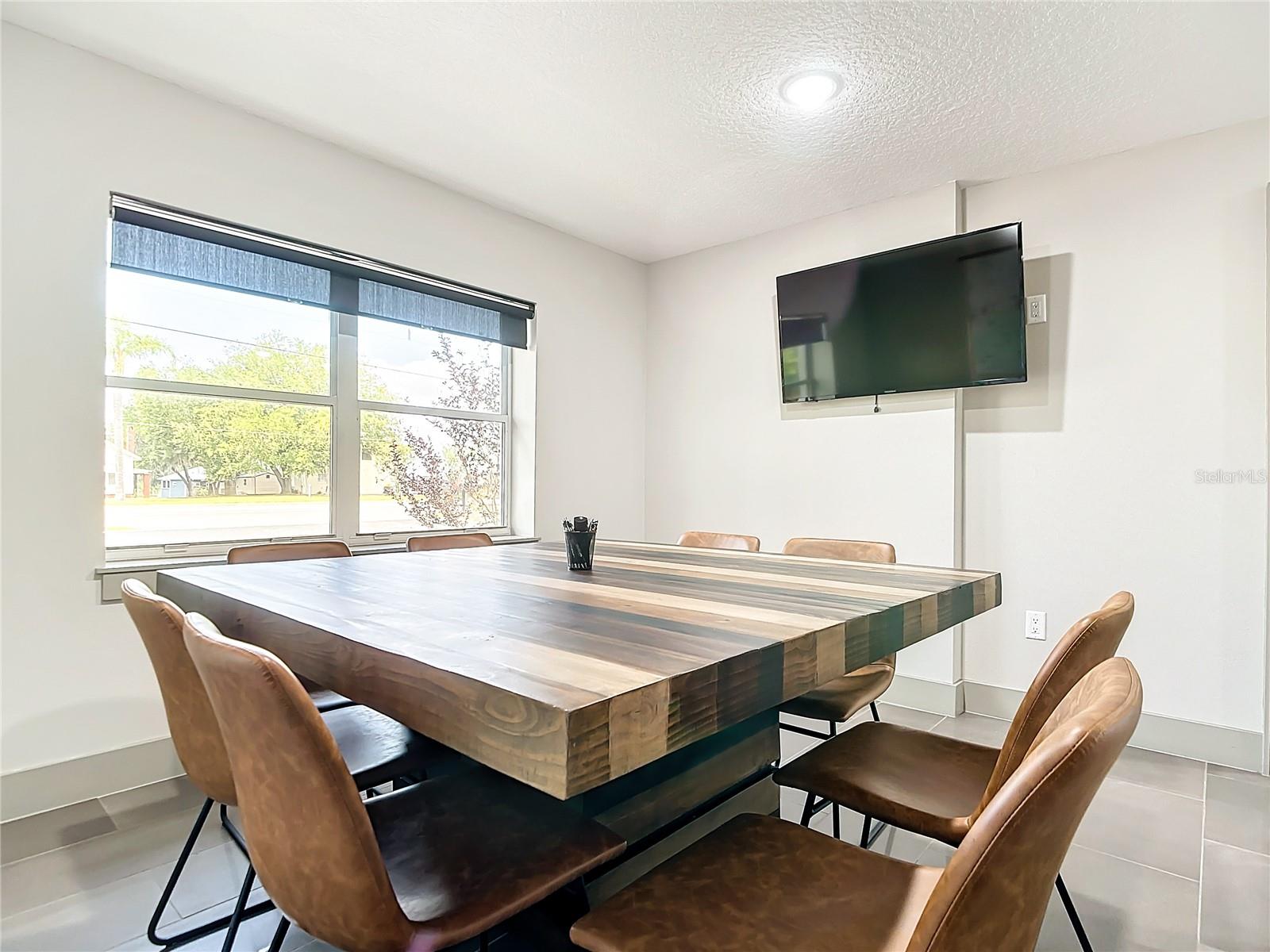 285 S CENTRAL AVE, UMATILLA, FL, 32784