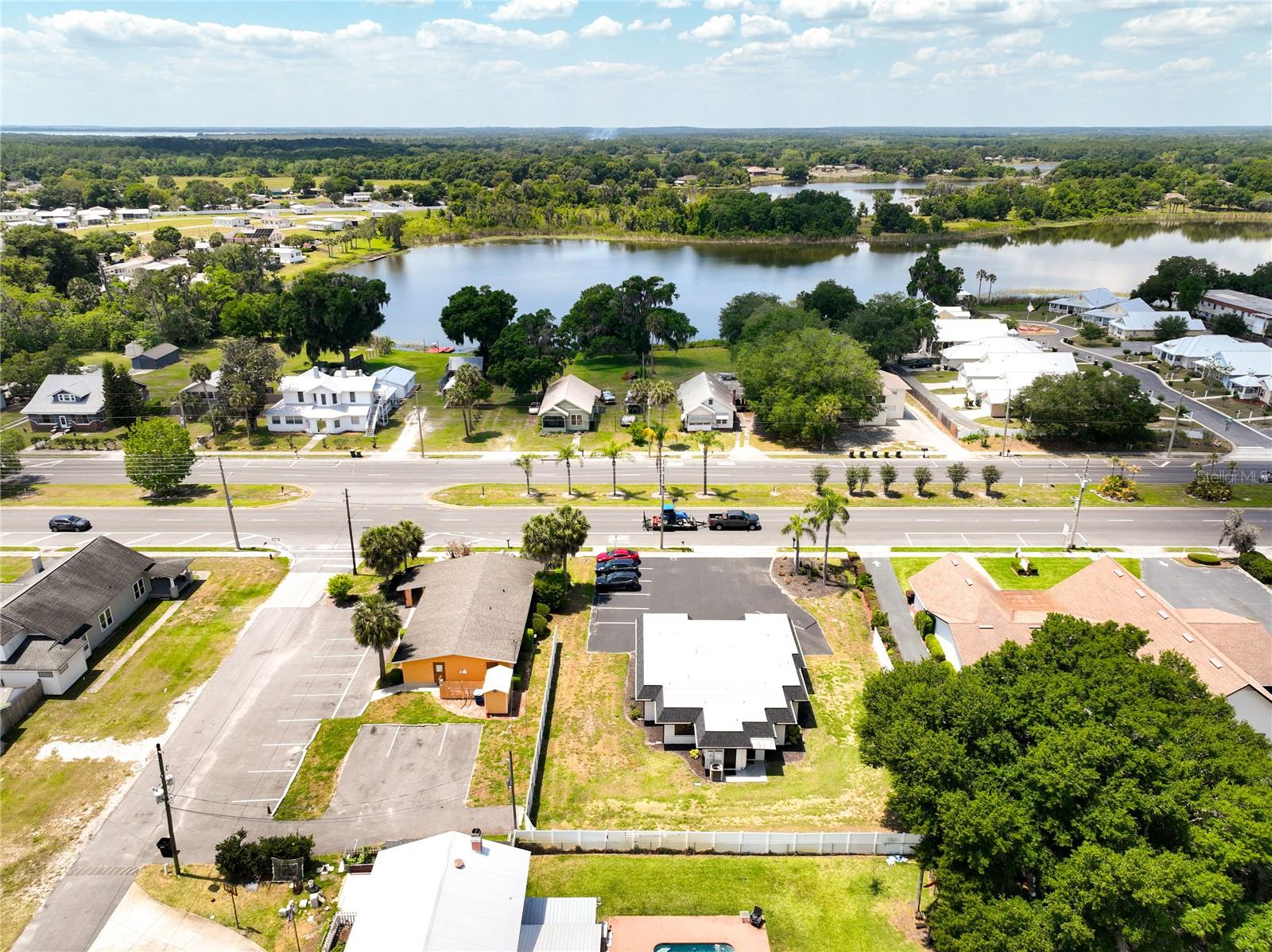 285 S CENTRAL AVE, UMATILLA, FL, 32784