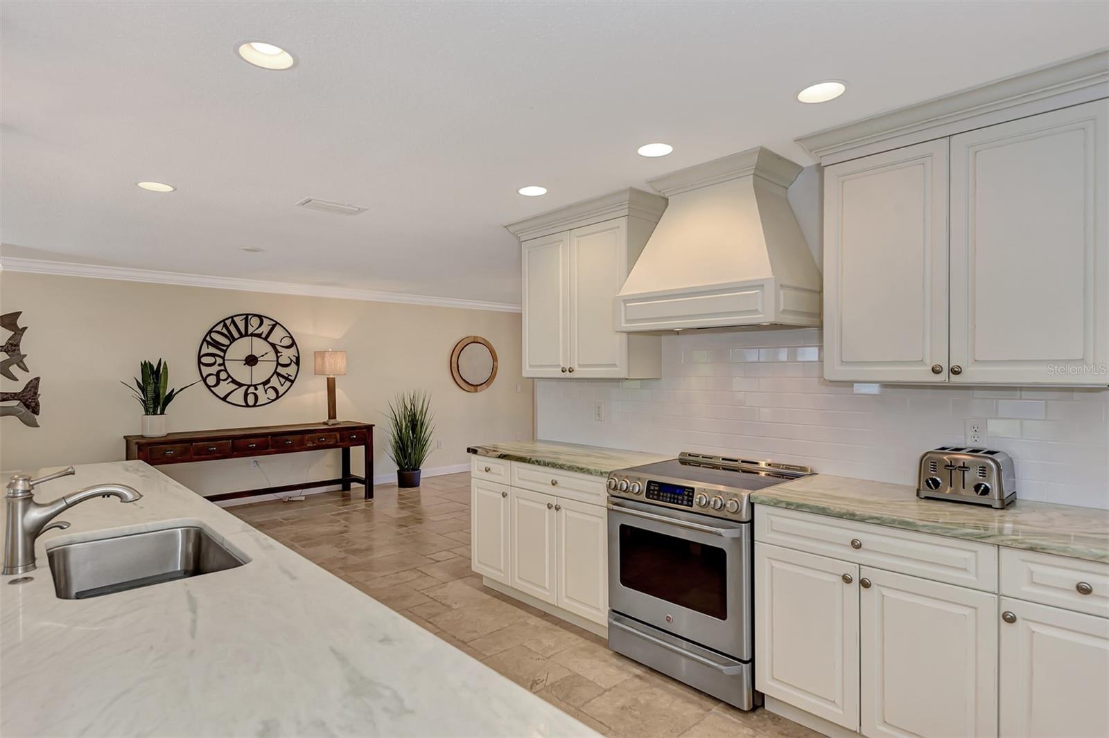 5129 SANDY COVE AVE, SARASOTA, FL, 34242