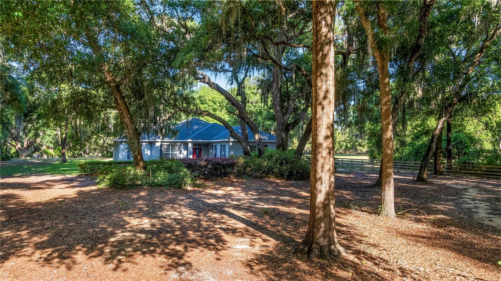 23321 N BUCKHILL RD, HOWEY IN THE HILLS, FL, 34737