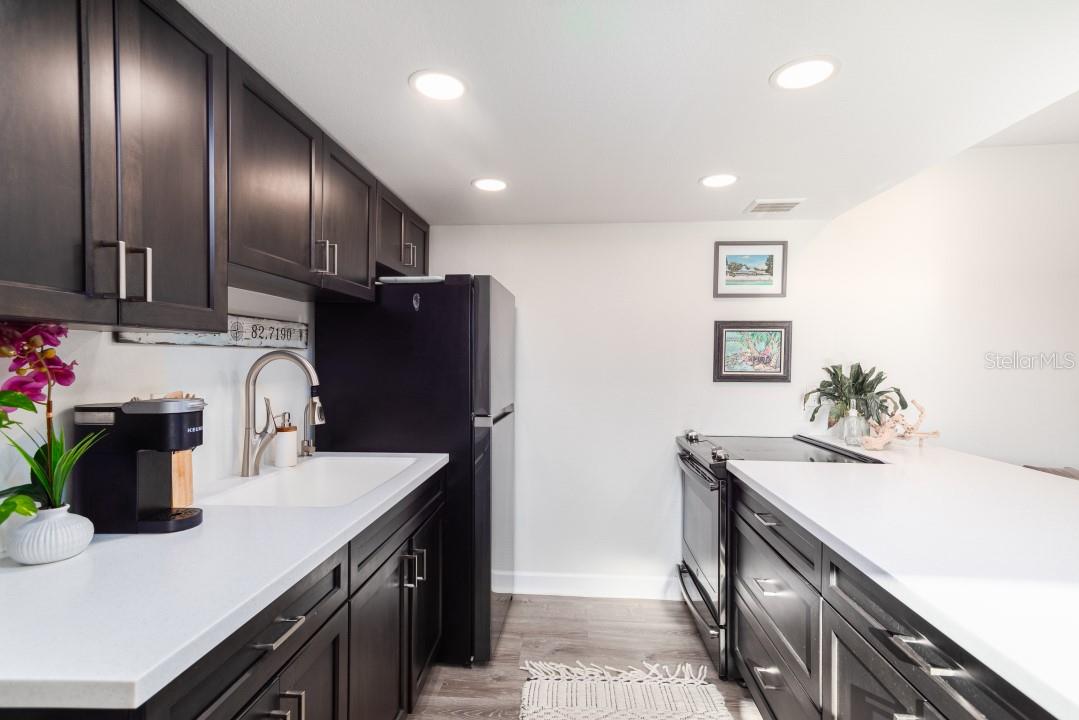 9715 HARRELL AVE #40, TREASURE ISLAND, FL, 33706