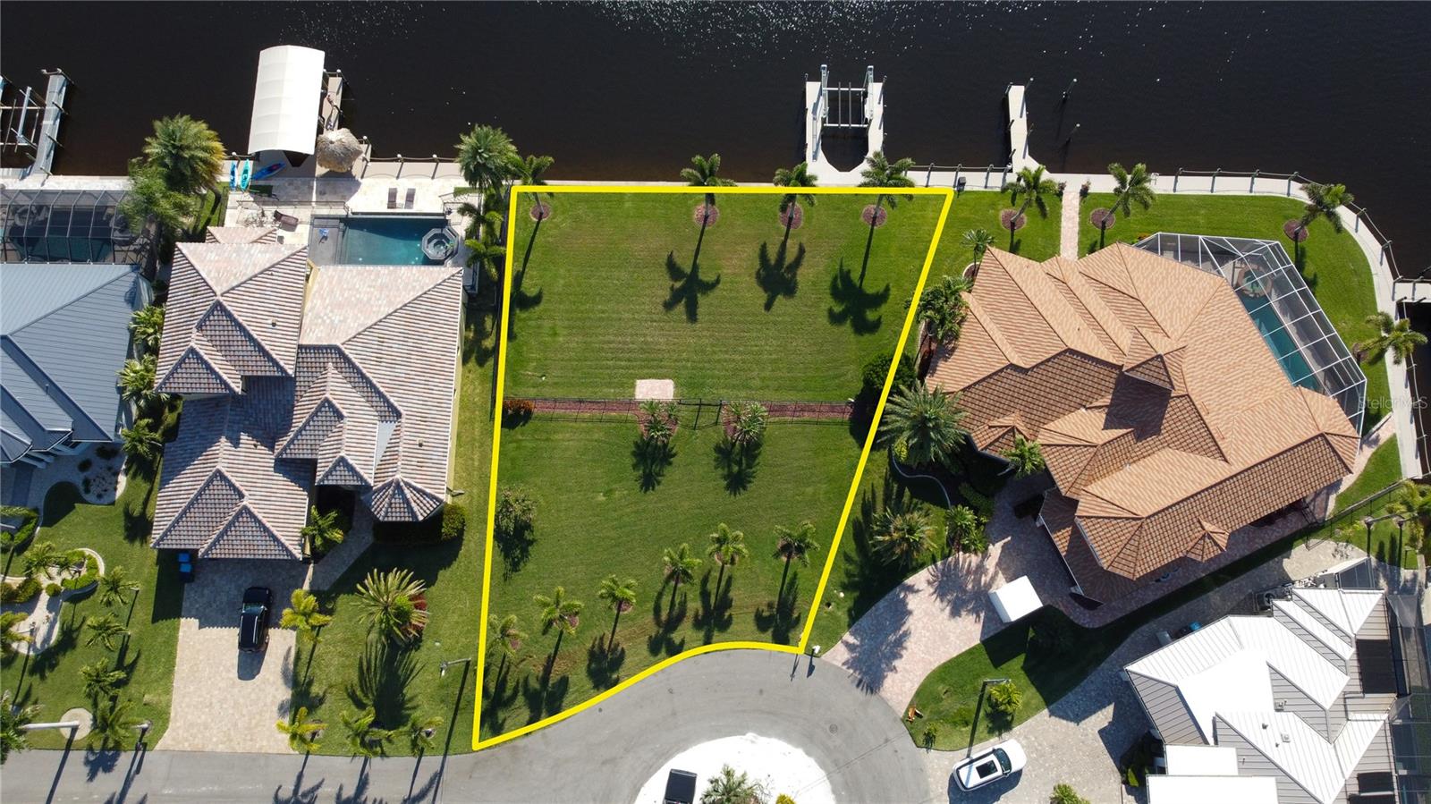 5227 SW 5TH PL, CAPE CORAL, FL, 33914