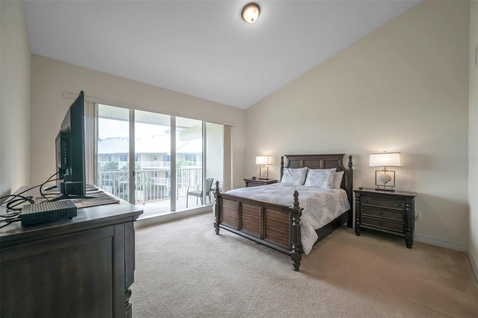 3257 MANGROVE POINT DR, RUSKIN, FL, 33570