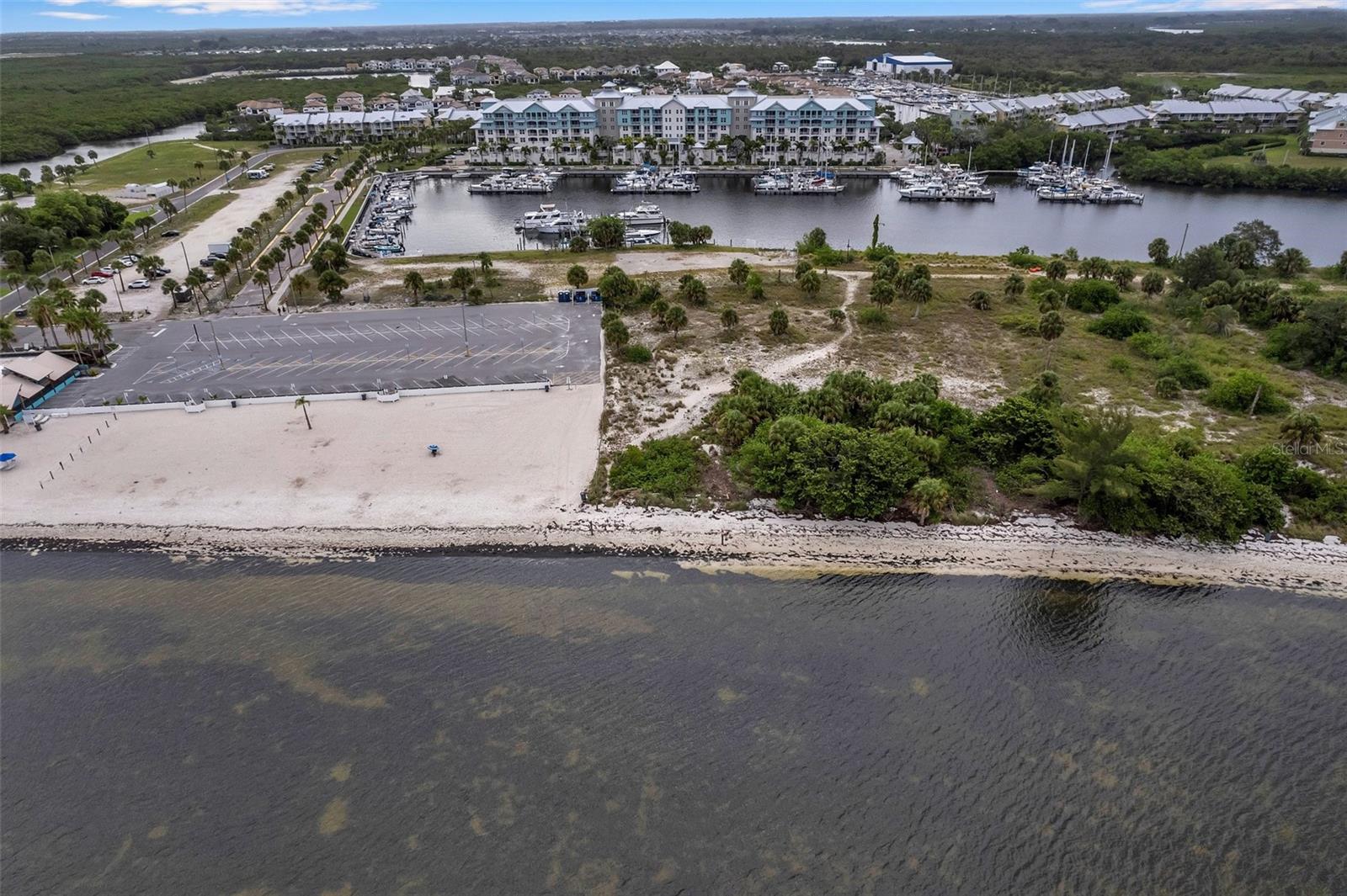 3257 MANGROVE POINT DR, RUSKIN, FL, 33570