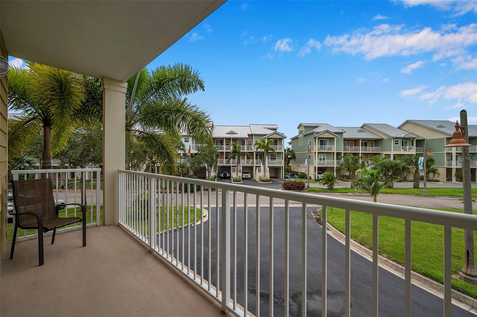 3257 MANGROVE POINT DR, RUSKIN, FL, 33570