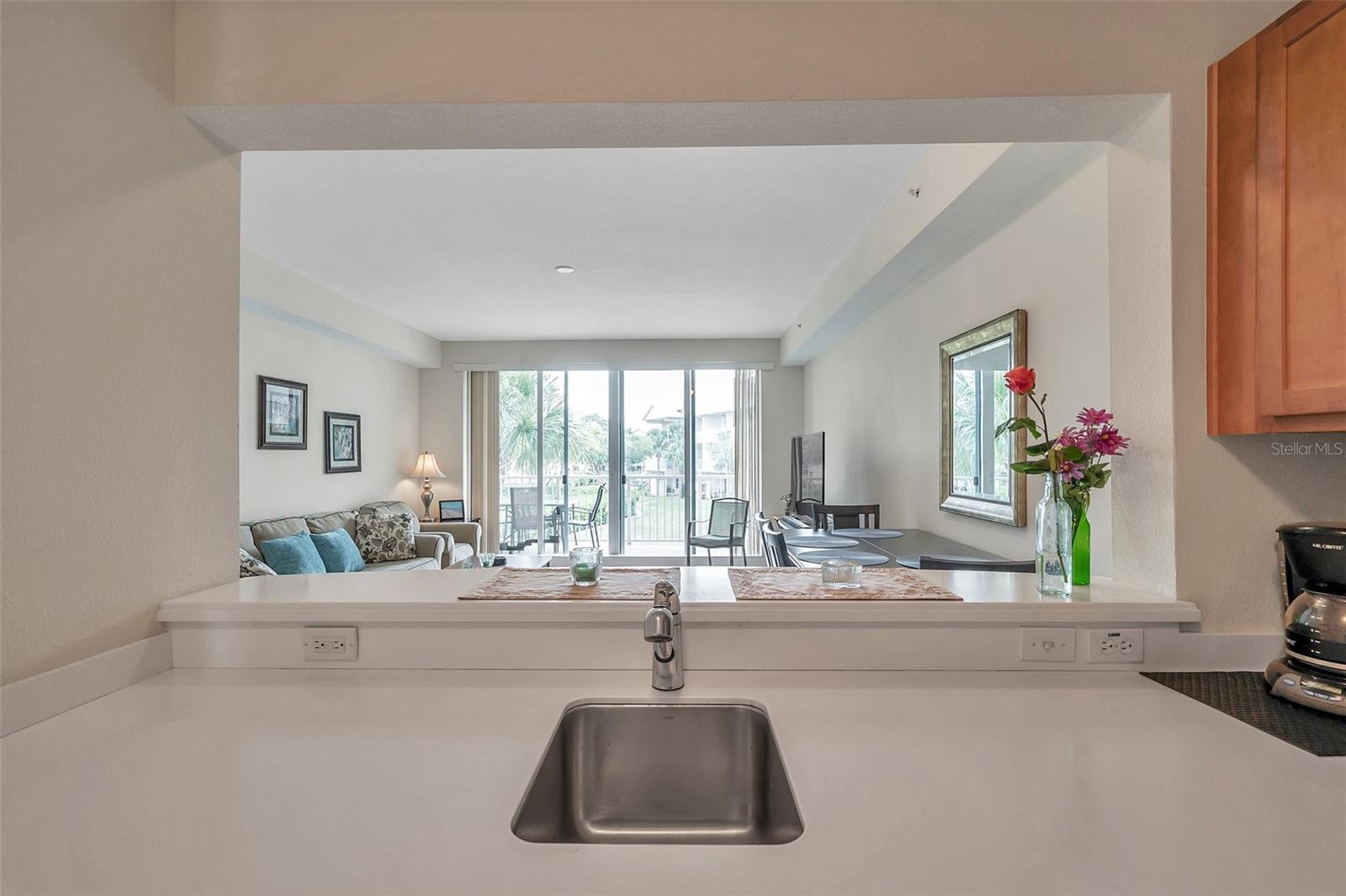 3257 MANGROVE POINT DR, RUSKIN, FL, 33570