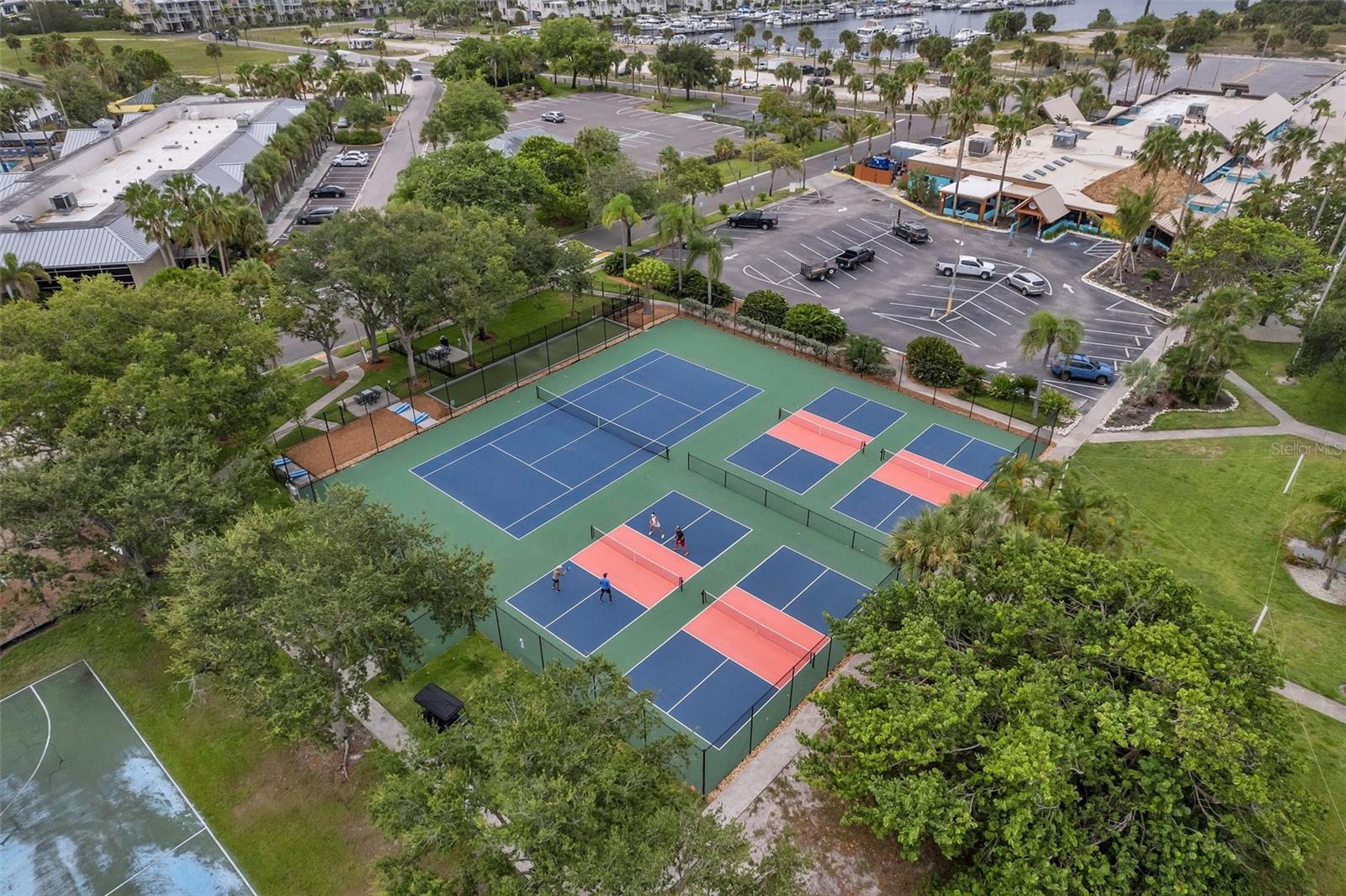 3257 MANGROVE POINT DR, RUSKIN, FL, 33570