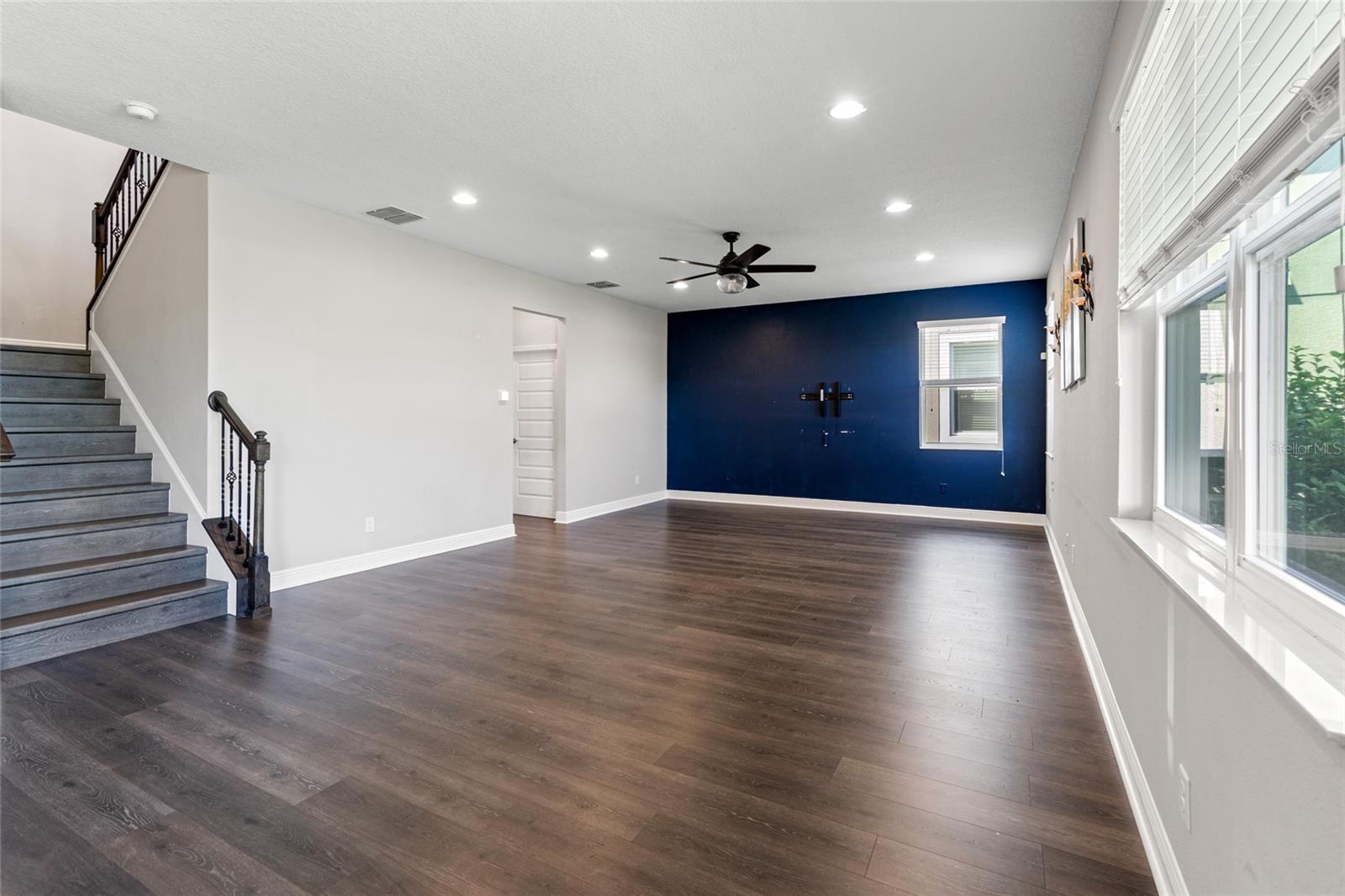 10320 STALLION FIELDS WAY, TAMPA, FL, 33647