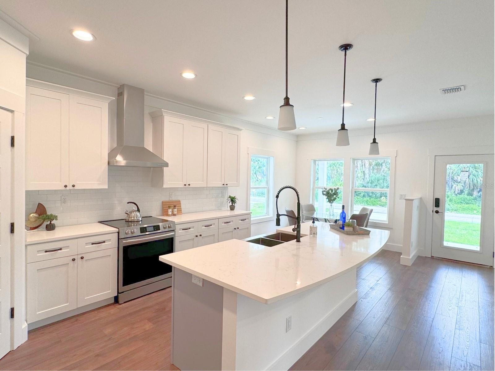 17399 MASTEN AVE, PORT CHARLOTTE, FL, 33954