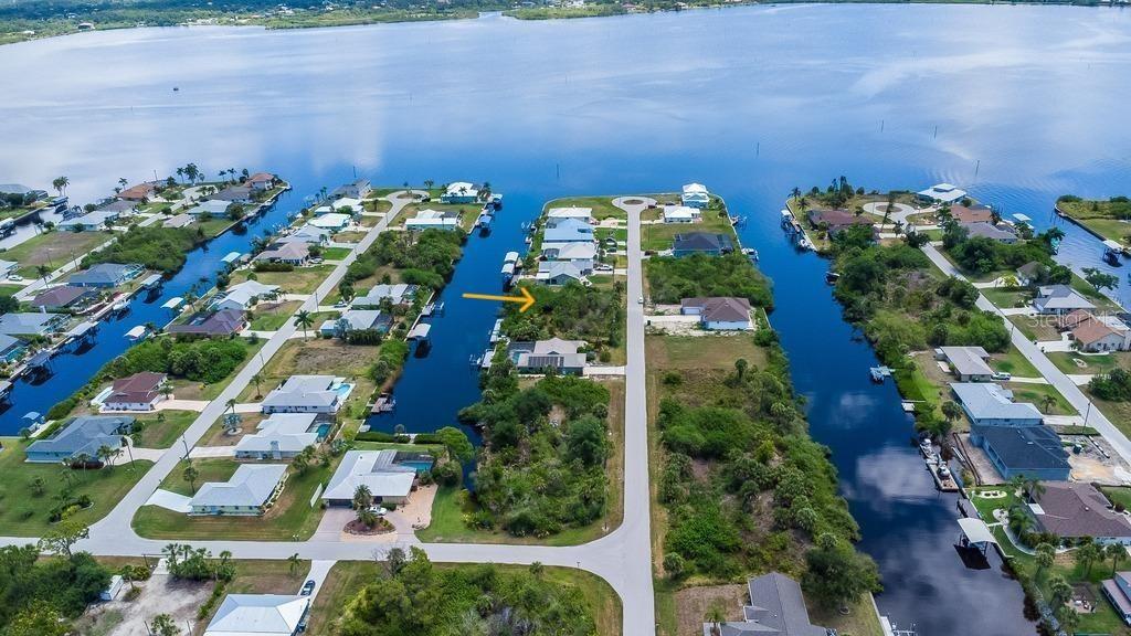 2425 VANCE TER, PORT CHARLOTTE, FL, 33981