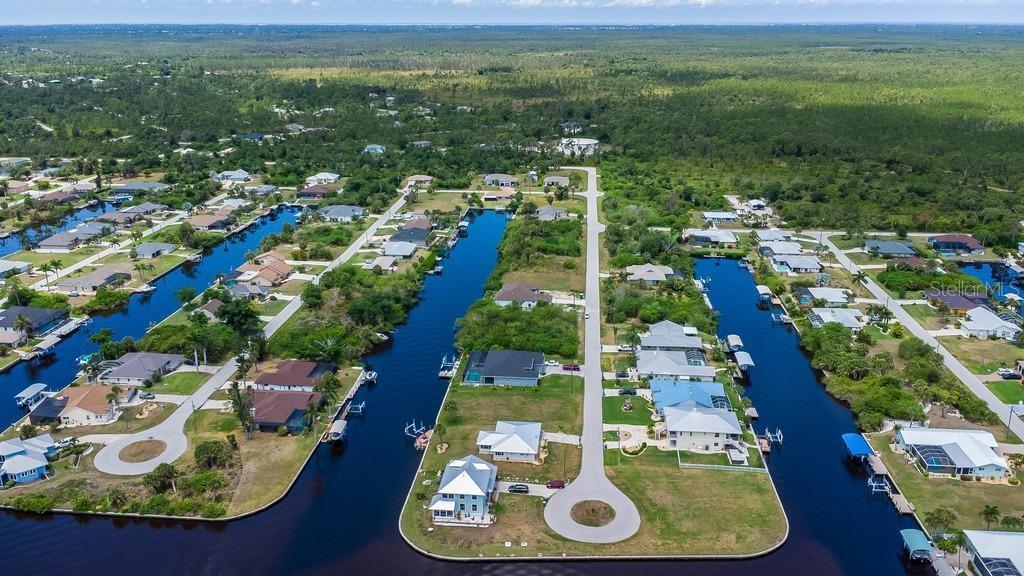 2425 VANCE TER, PORT CHARLOTTE, FL, 33981