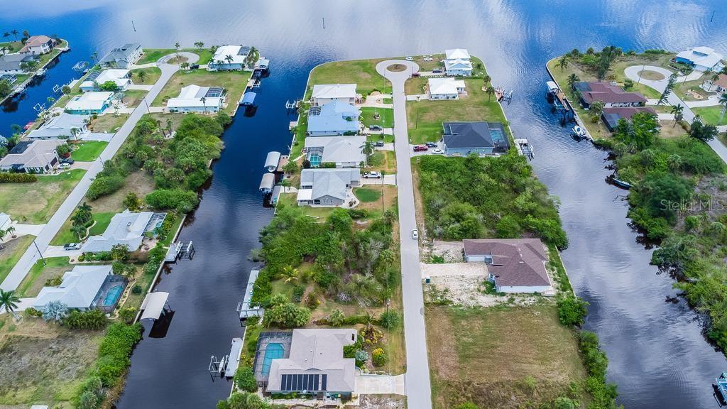 2425 VANCE TER, PORT CHARLOTTE, FL, 33981