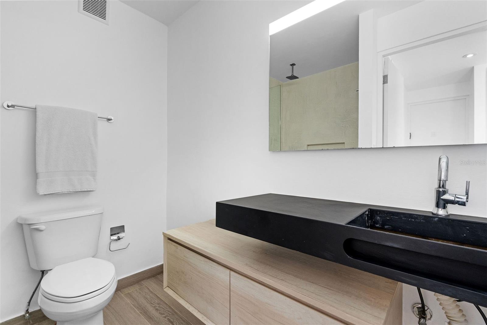 PR9105805 Property Photo