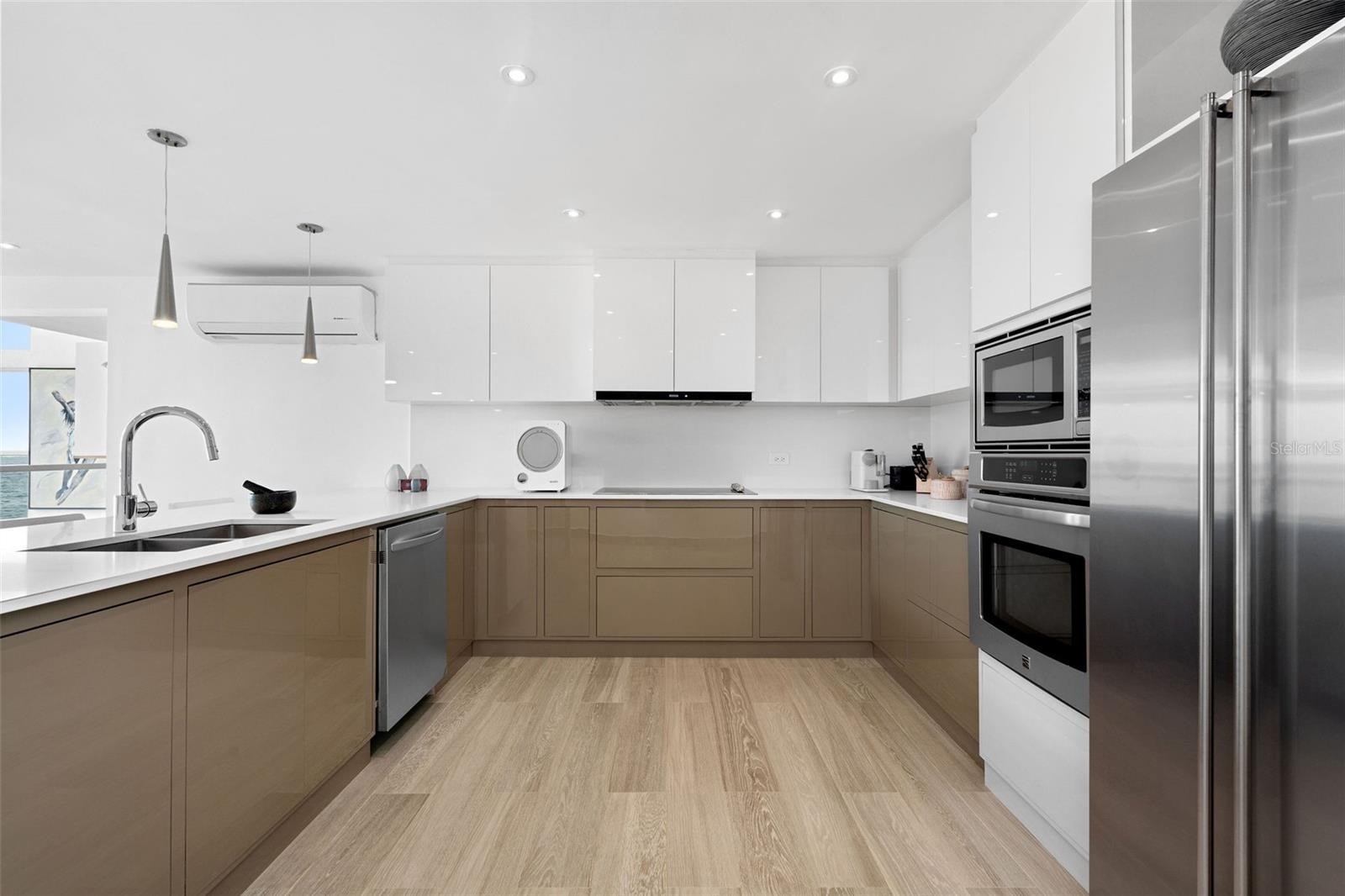 PR9105805 Property Photo