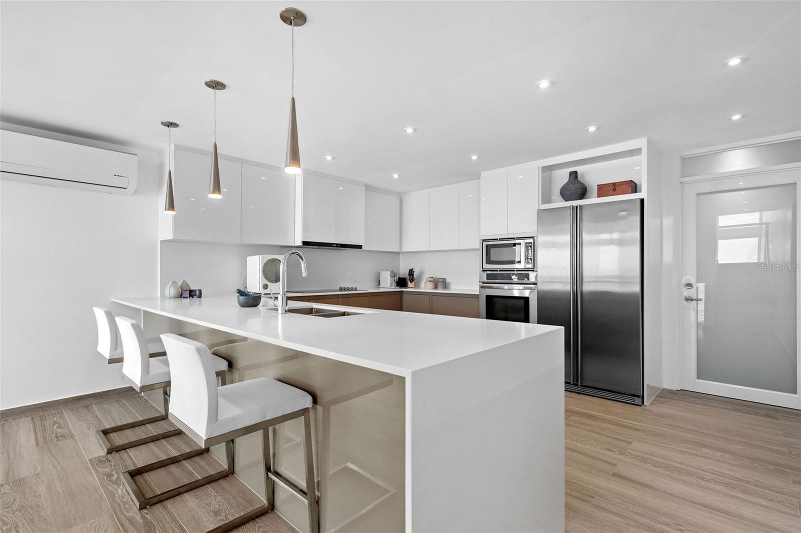 PR9105805 Property Photo