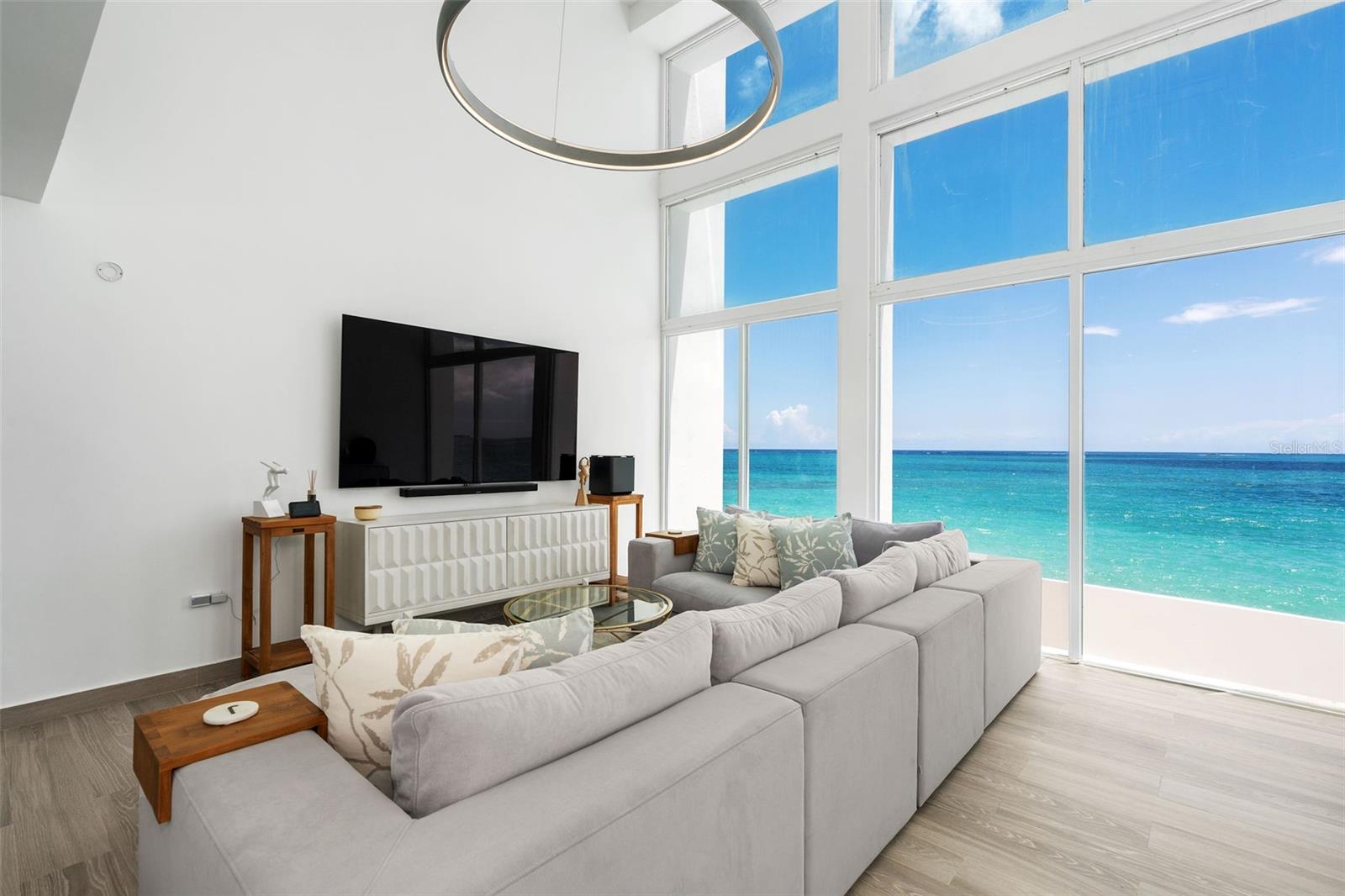 PR9105805 Property Photo