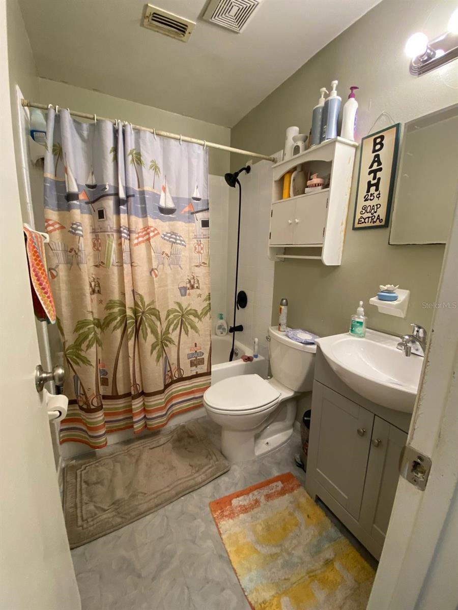 881 CEDAR CIR, TAVARES, FL, 32778