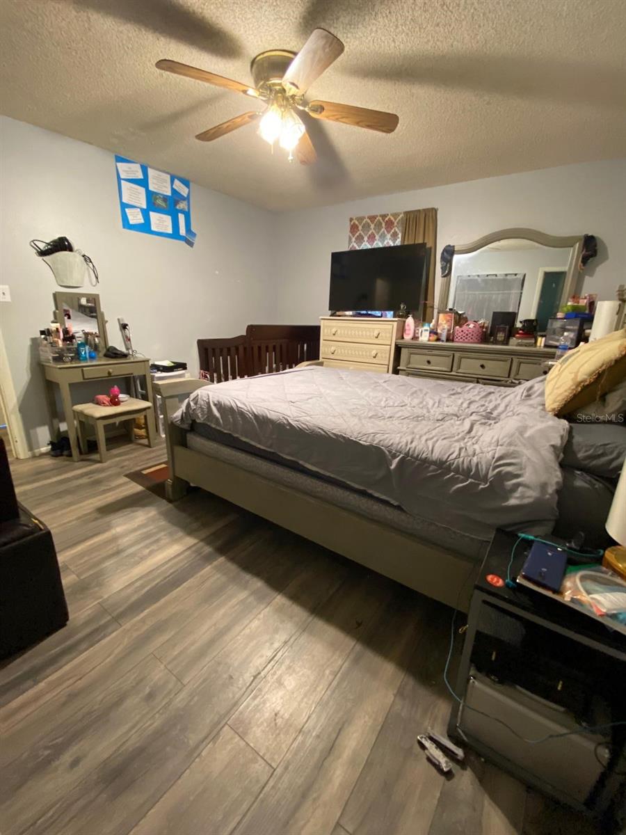 881 CEDAR CIR, TAVARES, FL, 32778