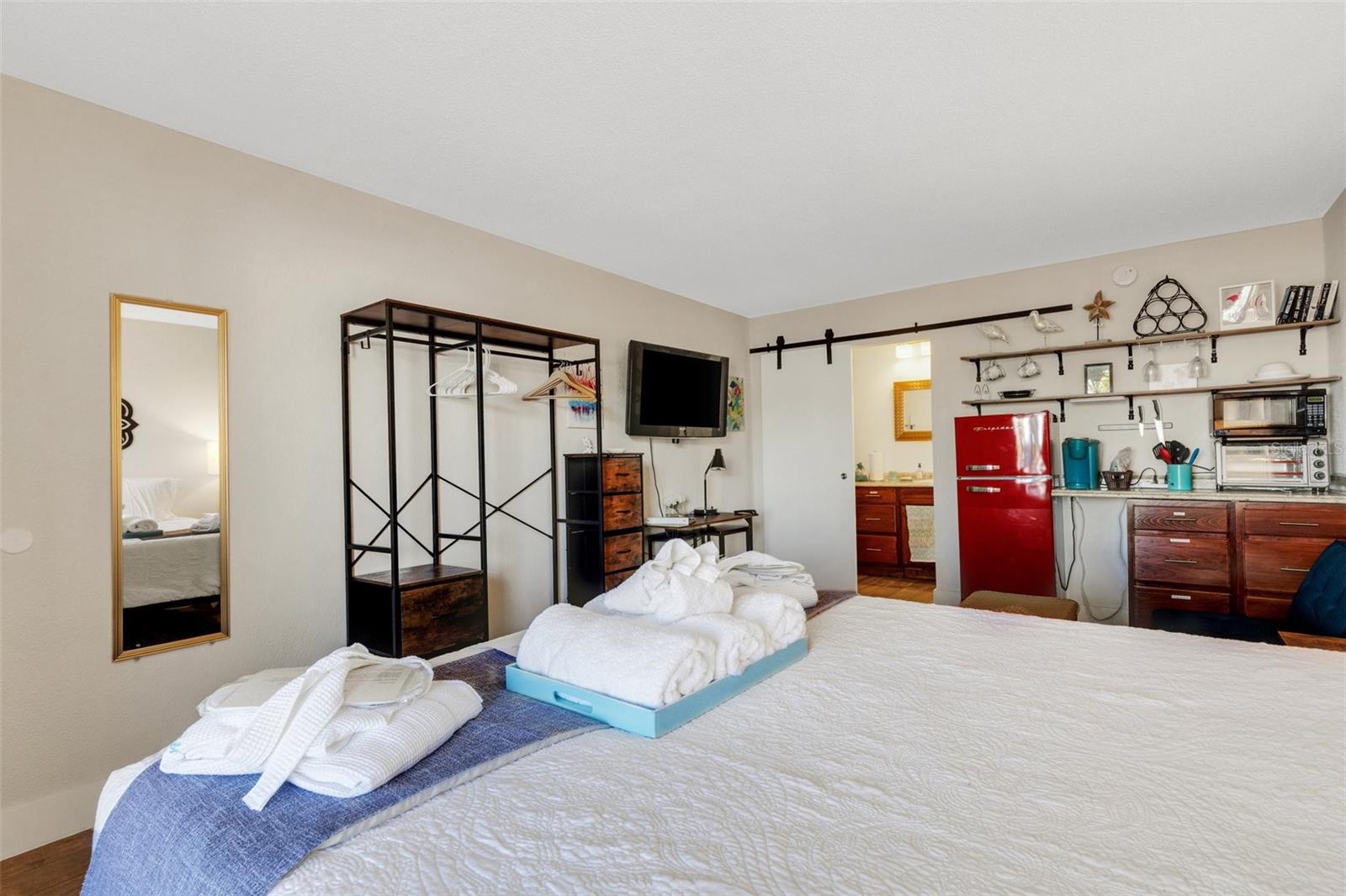 7150 N TAMIAMI TRL #S528, SARASOTA, FL, 34243
