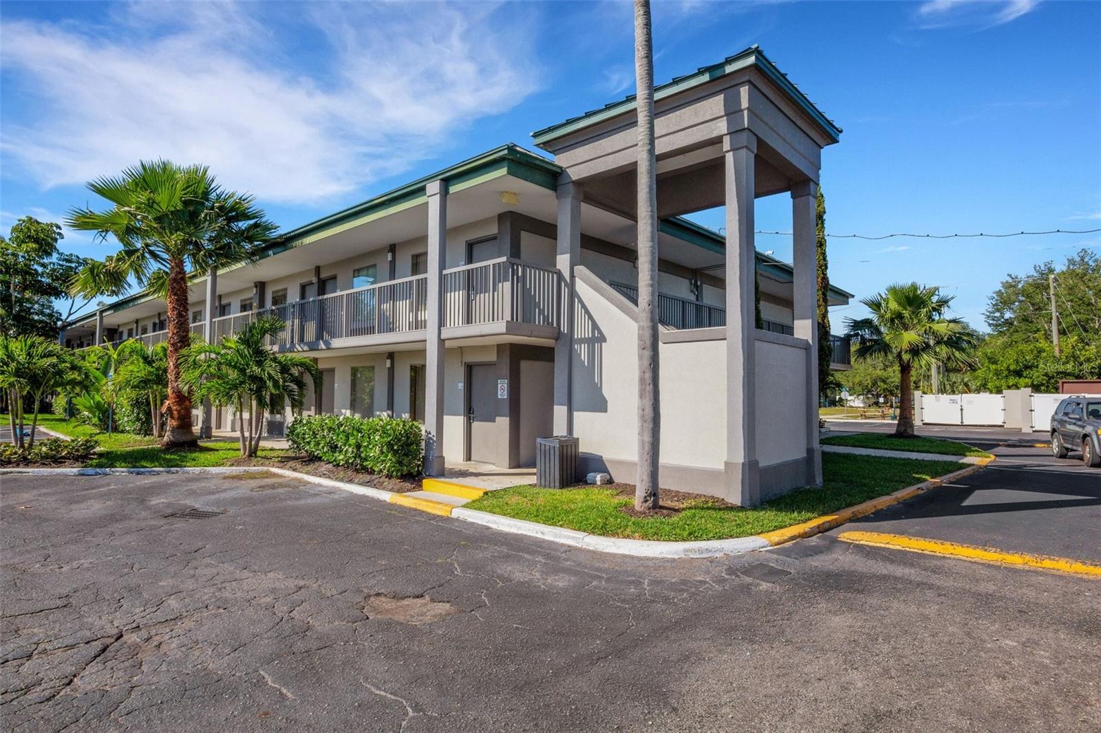 7150 N TAMIAMI TRL #S528, SARASOTA, FL, 34243