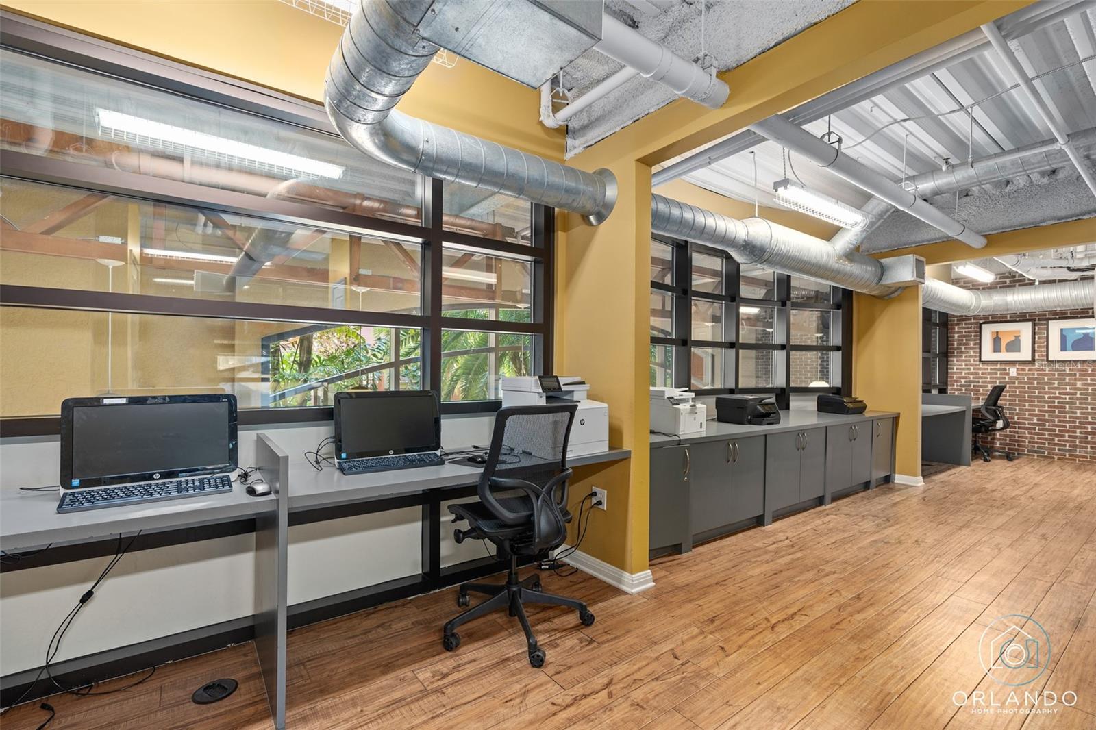 911 N ORANGE AVE #408, ORLANDO, FL, 32801