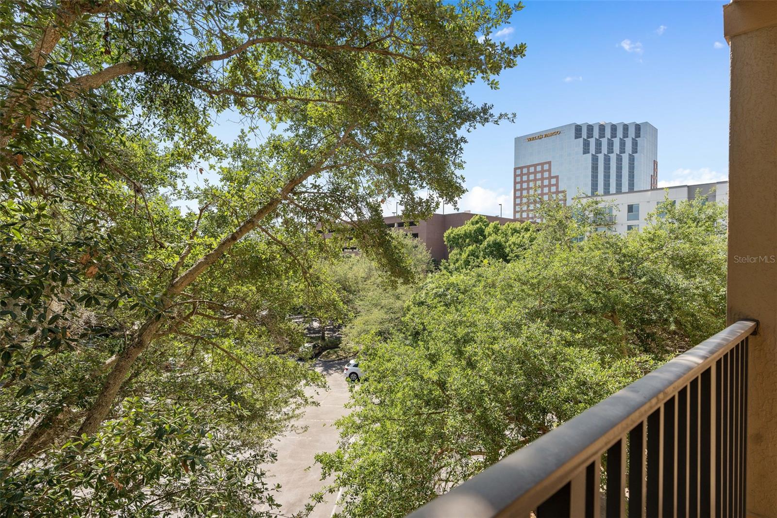 911 N ORANGE AVE #408, ORLANDO, FL, 32801