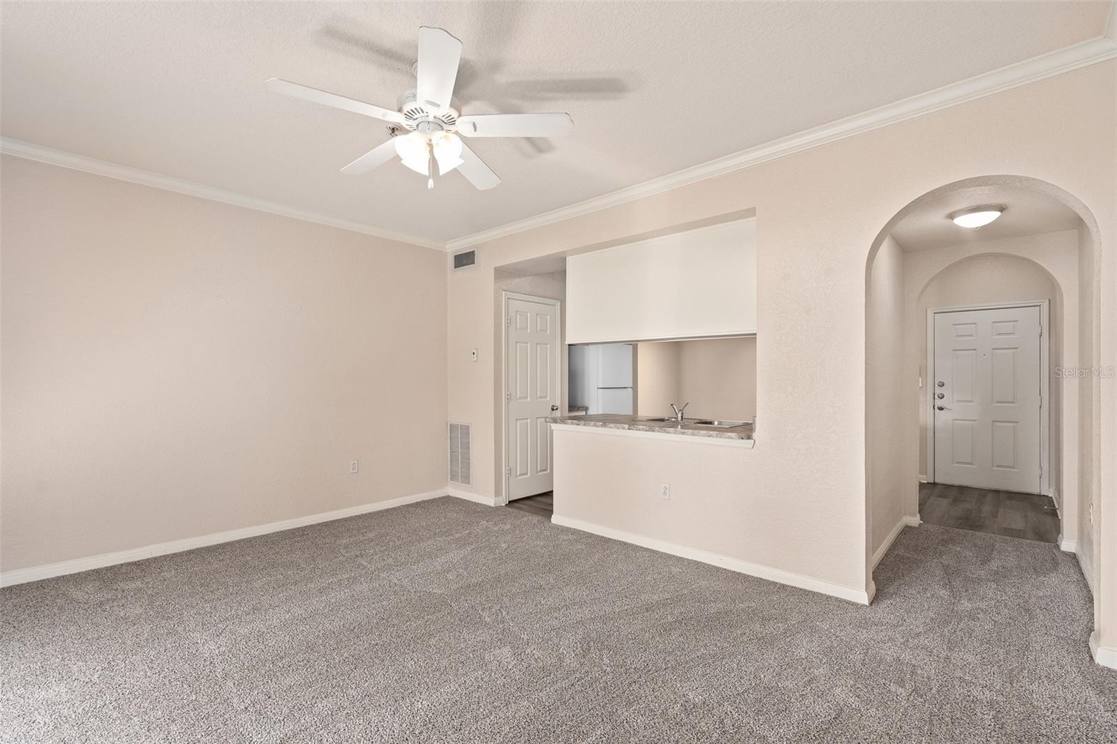 911 N ORANGE AVE #408, ORLANDO, FL, 32801