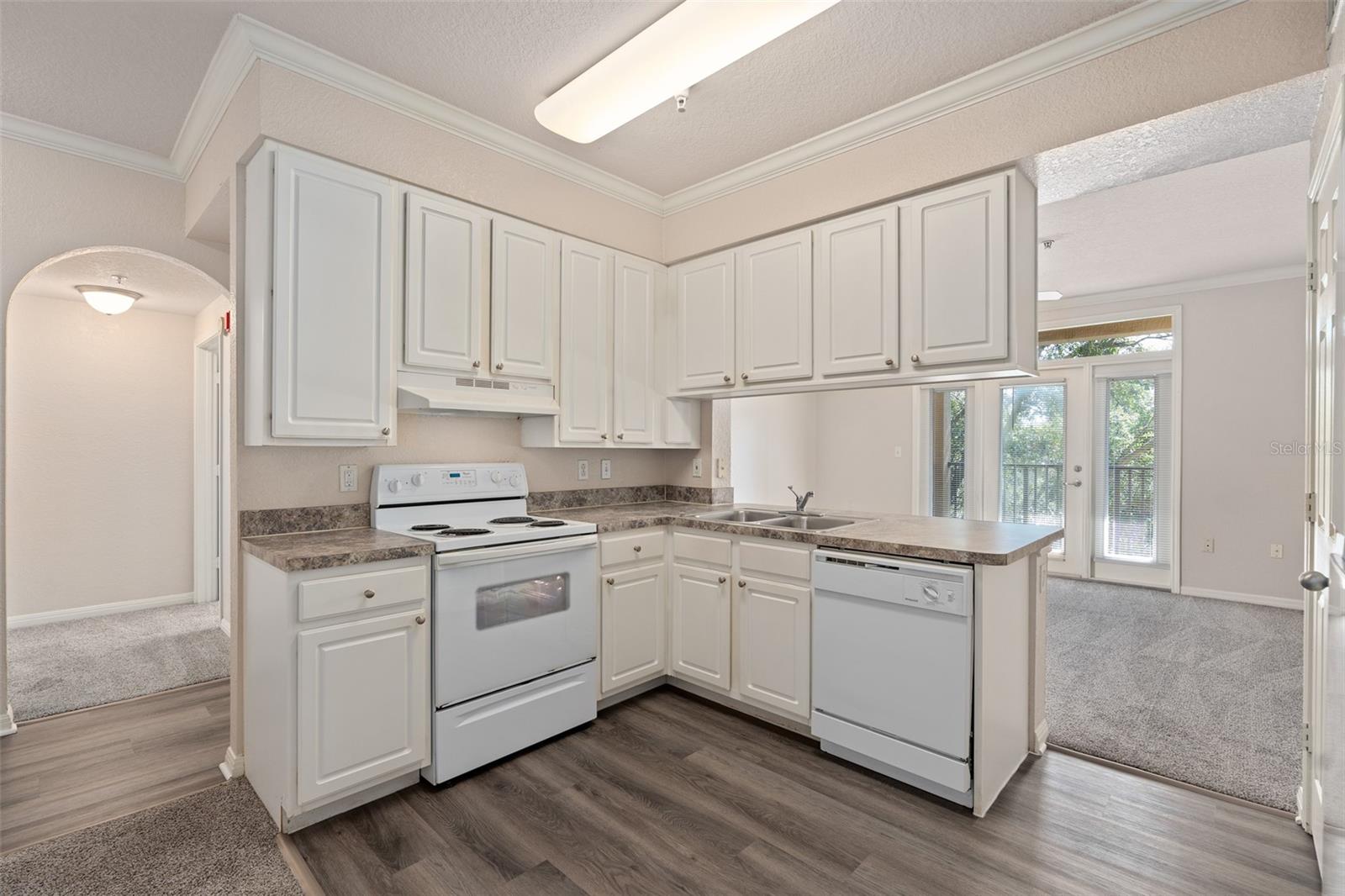 911 N ORANGE AVE #408, ORLANDO, FL, 32801