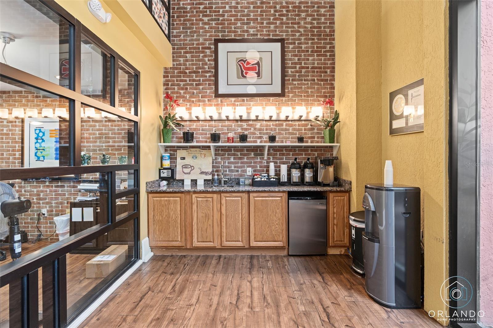 911 N ORANGE AVE #408, ORLANDO, FL, 32801