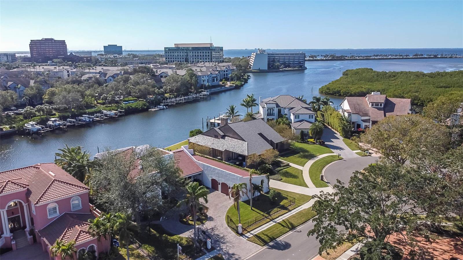 7306 PELICAN ISLAND DR, TAMPA, FL, 33634