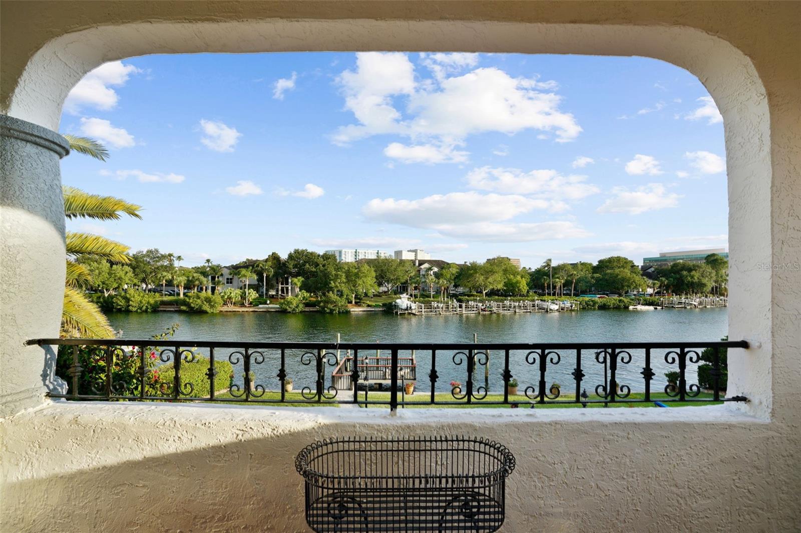 7306 PELICAN ISLAND DR, TAMPA, FL, 33634