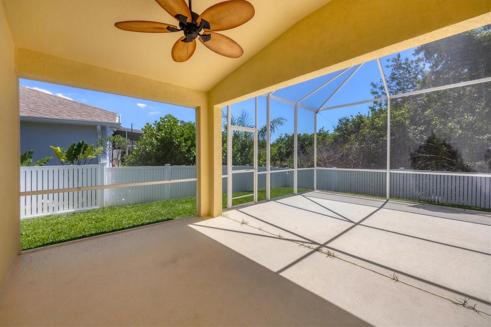 4910 BOOKELIA CIR, BRADENTON, FL, 34203