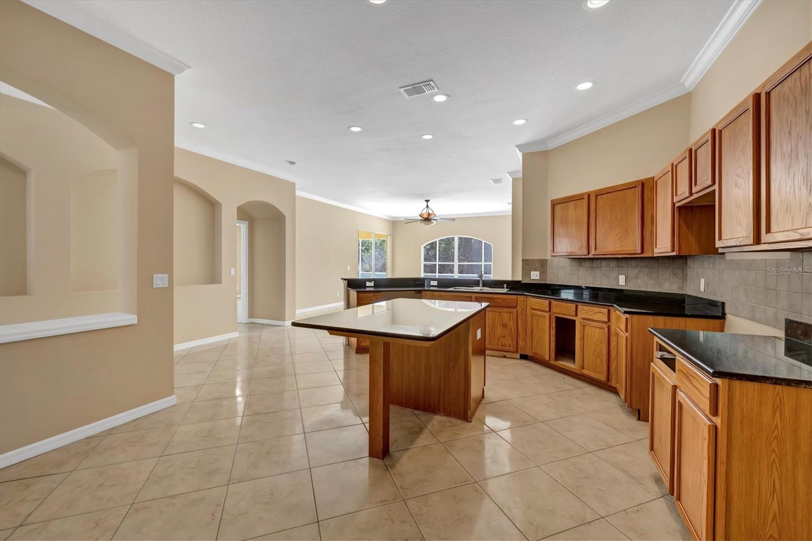 4910 BOOKELIA CIR, BRADENTON, FL, 34203