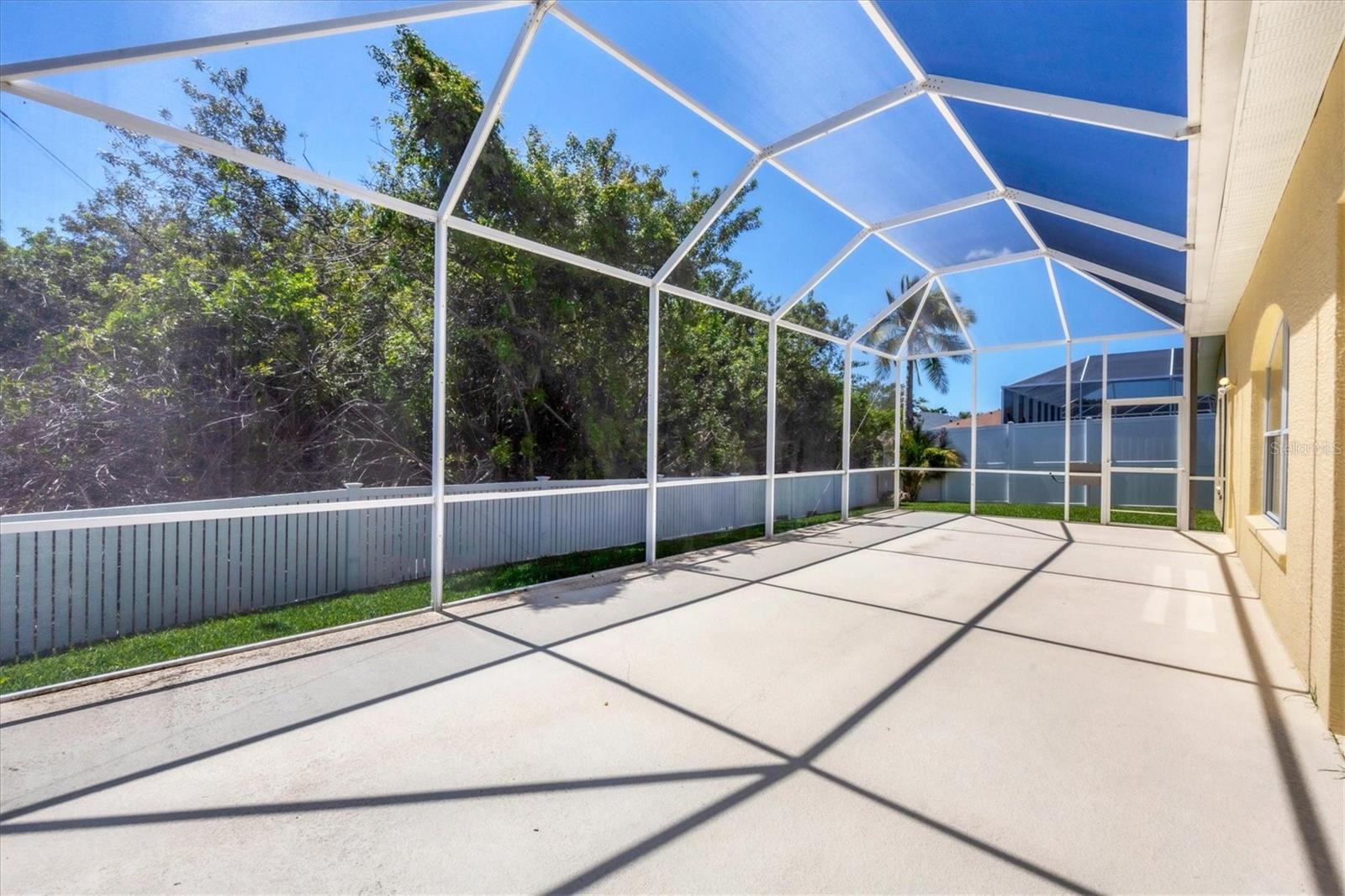 4910 BOOKELIA CIR, BRADENTON, FL, 34203