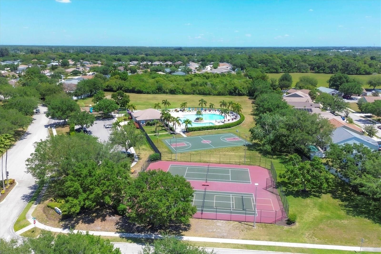 4910 BOOKELIA CIR, BRADENTON, FL, 34203