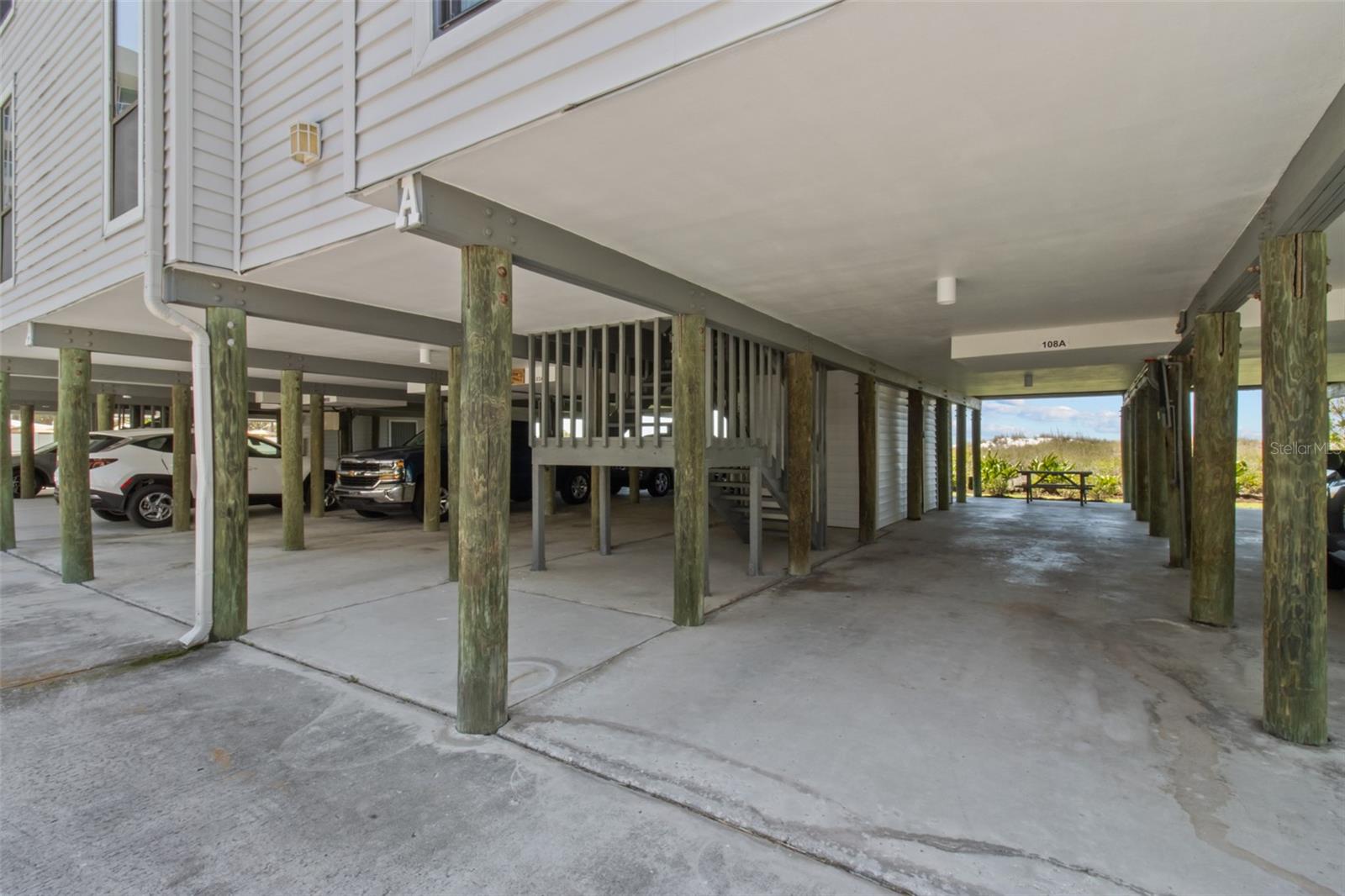 200 120TH AVE W #8A, TREASURE ISLAND, FL, 33706